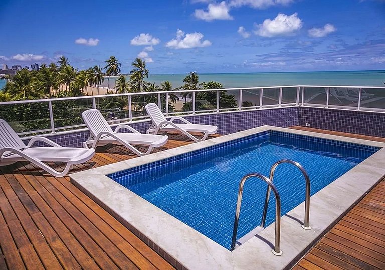 Flat com varanda no Cabo Branco