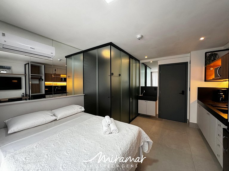 Flat Moderno a 50 Metros da Praia (MH)