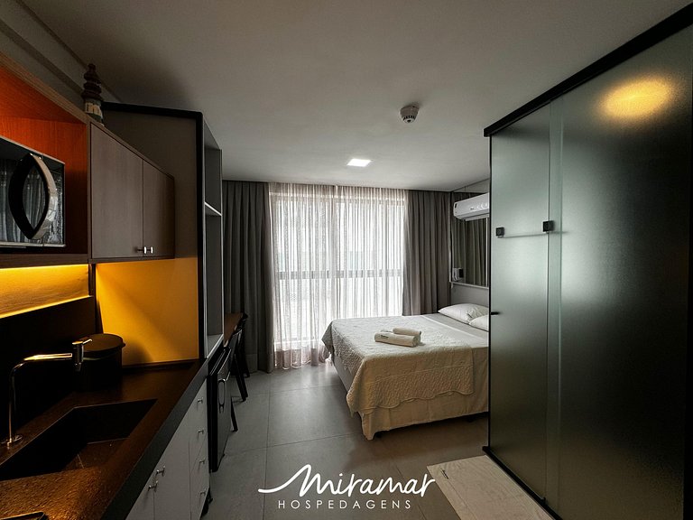 Flat Moderno a 50 Metros da Praia (MH)