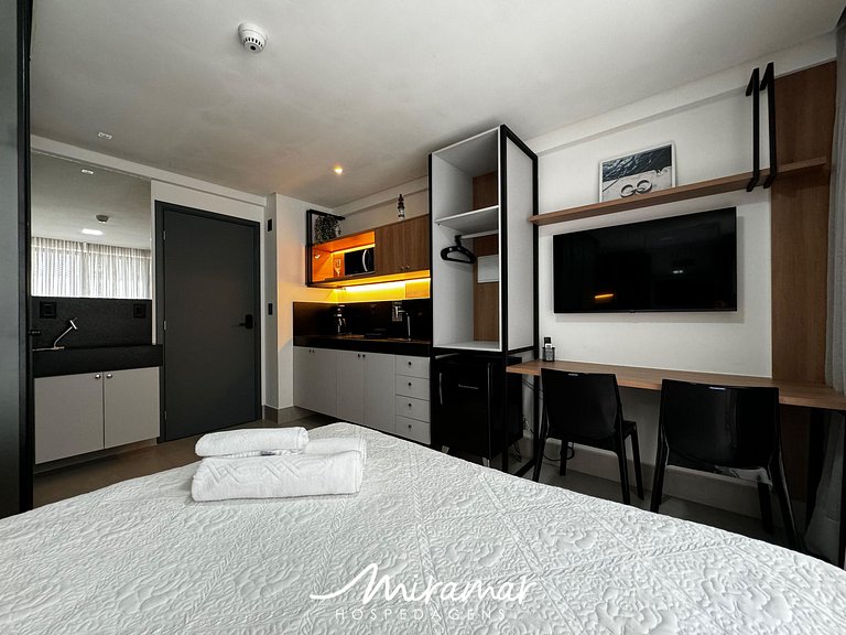 Flat Moderno a 50 Metros da Praia (MH)
