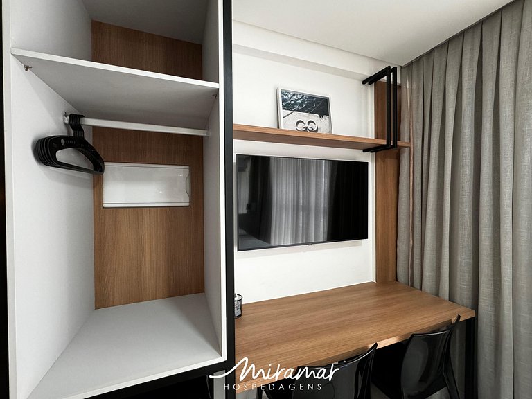 Flat Moderno a 50 Metros da Praia (MH)