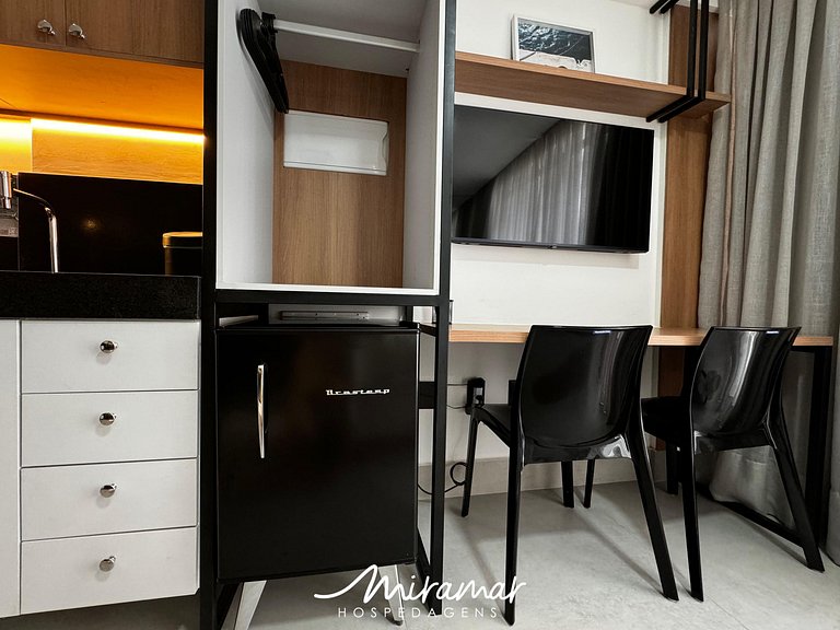 Flat Moderno a 50 Metros da Praia (MH)