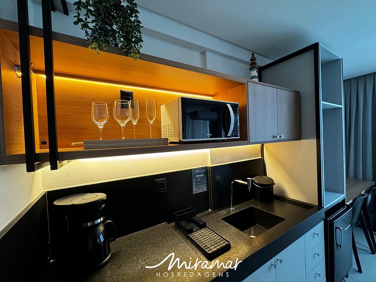 Flat Moderno a 50 Metros da Praia (MH)