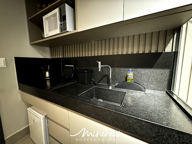 Flat: Aconchego e Elegância a 50m do Mar