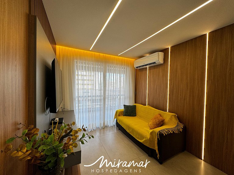 Belo Apart. c/ 2 quartos e Varanda no Box 150