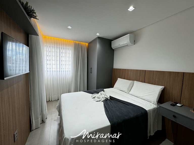 Belo Apart. c/ 2 quartos e Varanda no Box 150