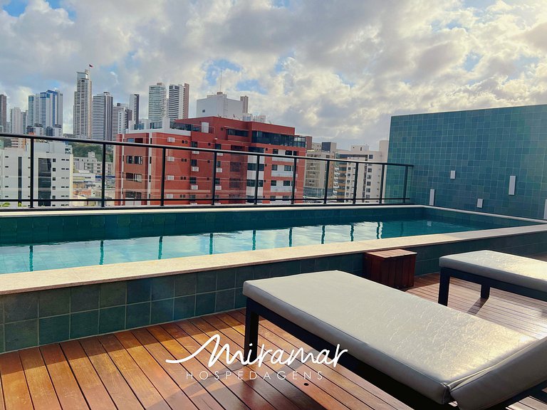 Apartamento c/ Varanda -Vista p/o Mar