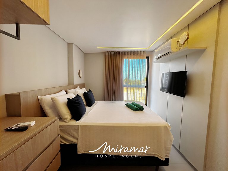 Apartamento c/ Varanda -Vista p/o Mar - MH