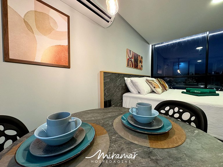 Flat Com Varanda Vista Mar no Jardim Oceania - MH