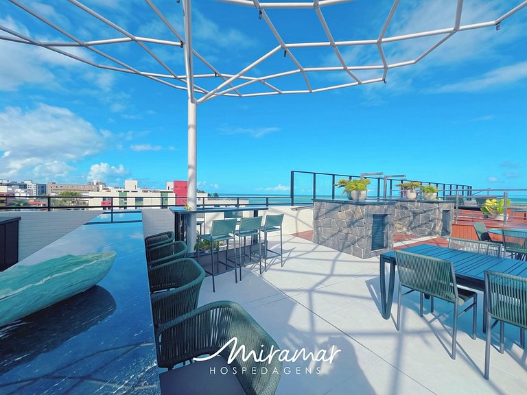 Flat com Varanda frente Mar e Piscina Privativa