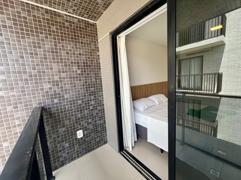 Flat Alto Padrão c/Varanda Beach Haus