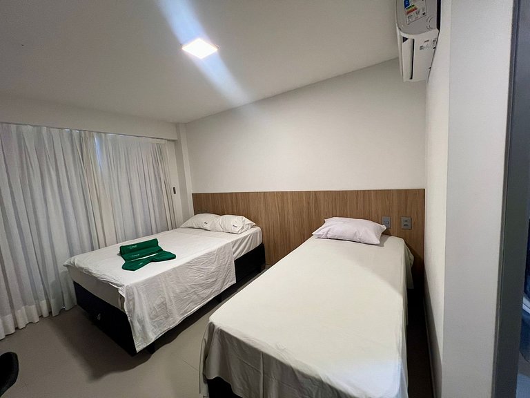 Flat Alto Padrão c/Varanda Beach Haus - MH