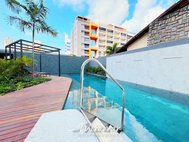 Cozy Flat with Balcony and Pool View