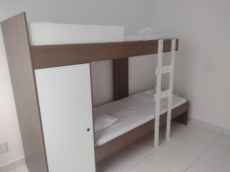 Apto com dois quartos em Ponta de Campina