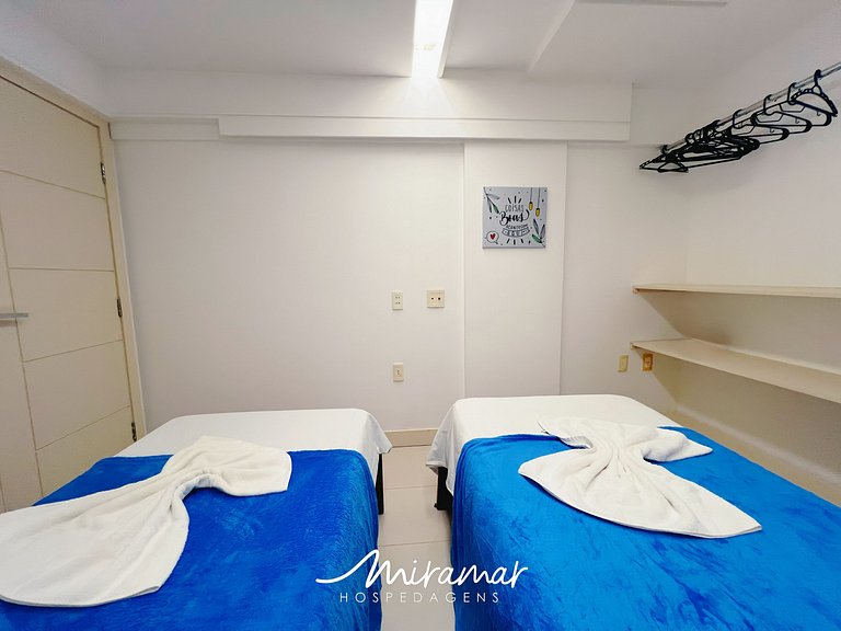 Apto de 2 Quartos no Cabo Branco
