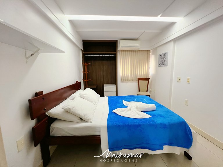 Apto de 2 Quartos no Cabo Branco