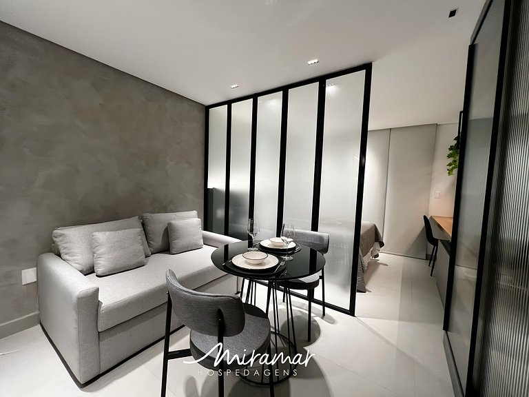 Elegante Flat p/3 pessoas - Bessa - MH