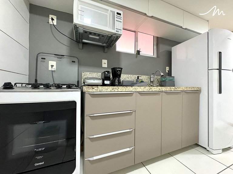 Flat com varanda no Cabo Branco - MH