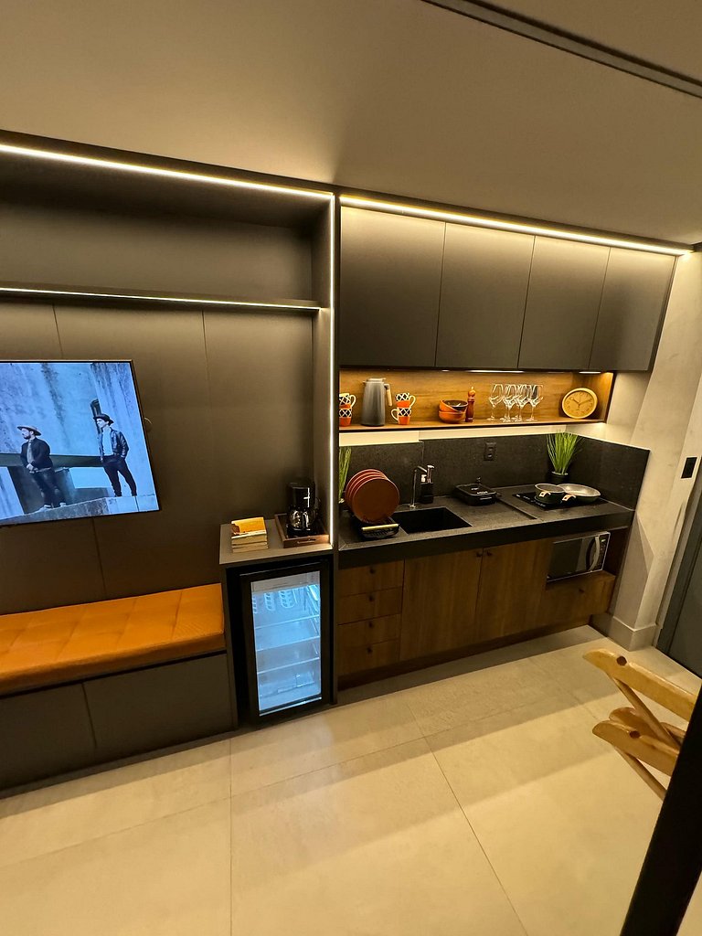 Flat a 50 Metros da praia no Get By Side (MH)