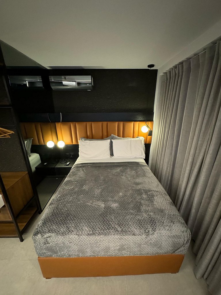 Flat a 50 Metros da praia no Get By Side (MH)
