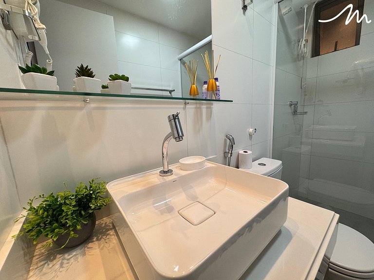 Charmoso Flat c/Varanda p/4pessoas - Bessa - MH