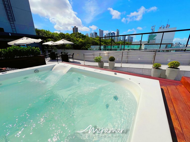 Lindo Flat Térreo c/Terraço Legacy Cabo Branco