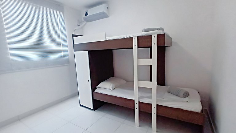 Apto com dois quartos em Ponta de Campina