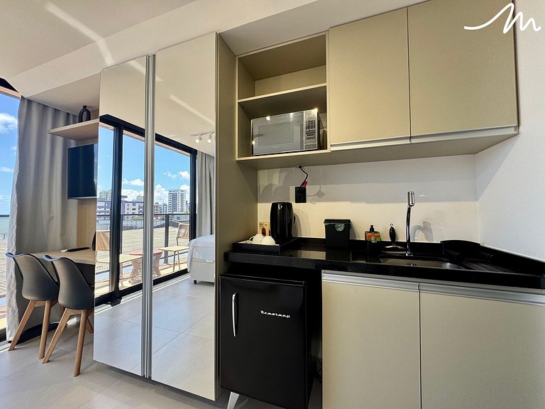 Flat com Varanda Vista Mar Alta Marine- Miramar