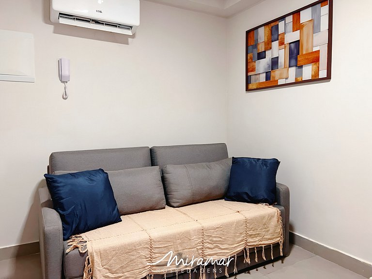 Flat com Terraço em Cabo Branco - MH