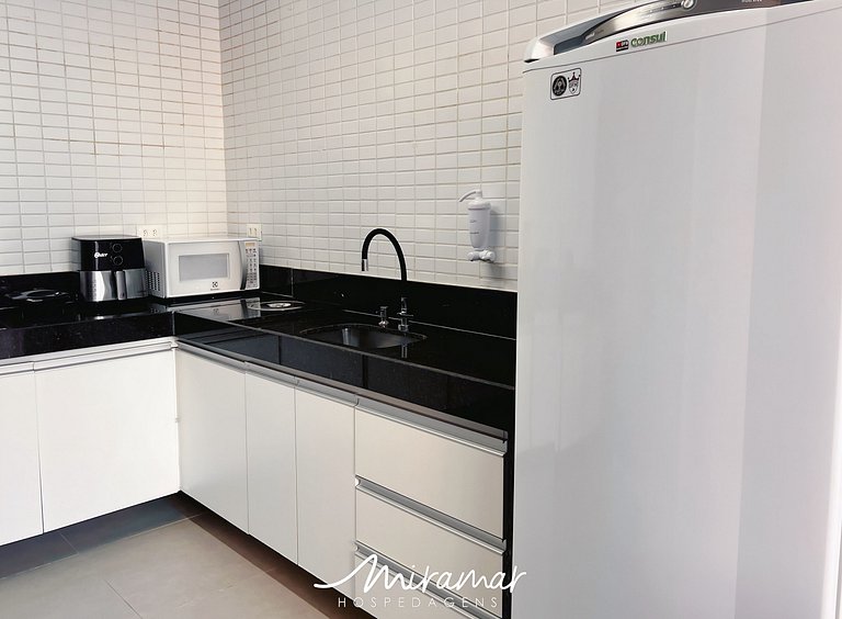 Flat com Terraço em Cabo Branco - MH