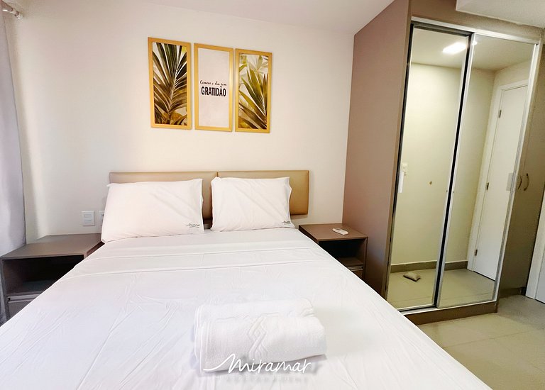 Flat com Terraço em Cabo Branco - MH