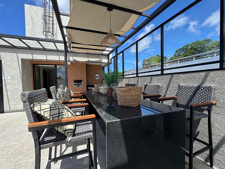 Flat com terraço privativo no Cabo Branco