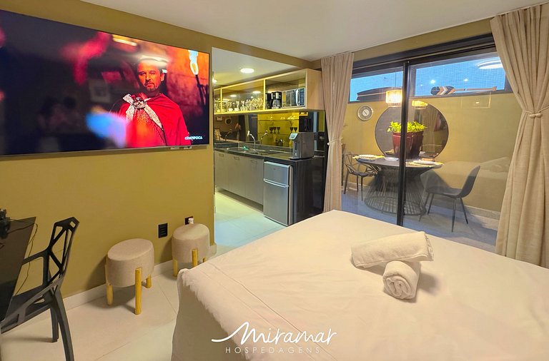 Flat com terraço privativo no Cabo Branco