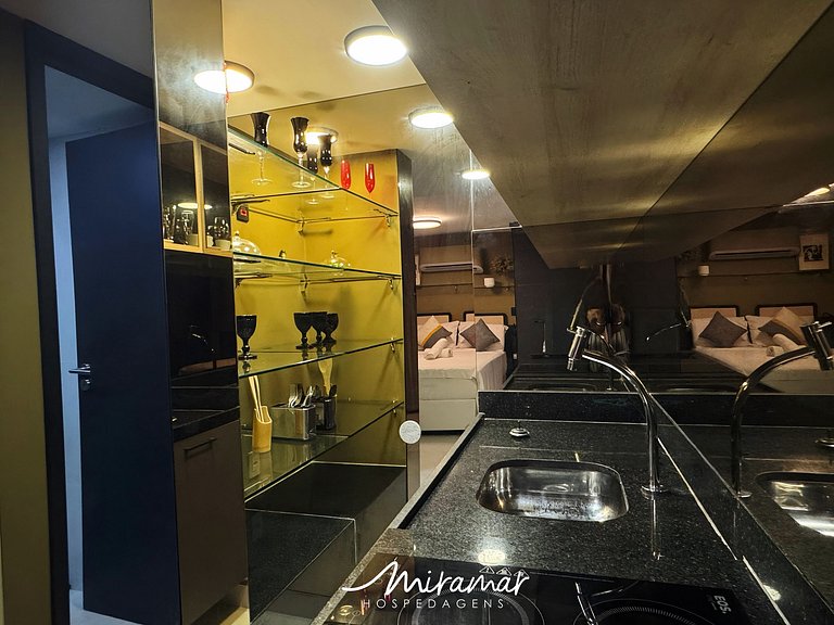 Flat com terraço privativo no Cabo Branco