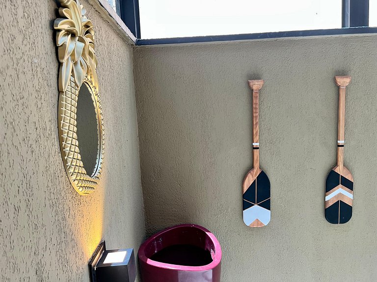 Flat com Terraço Privativo a Poucos Passos do Mar