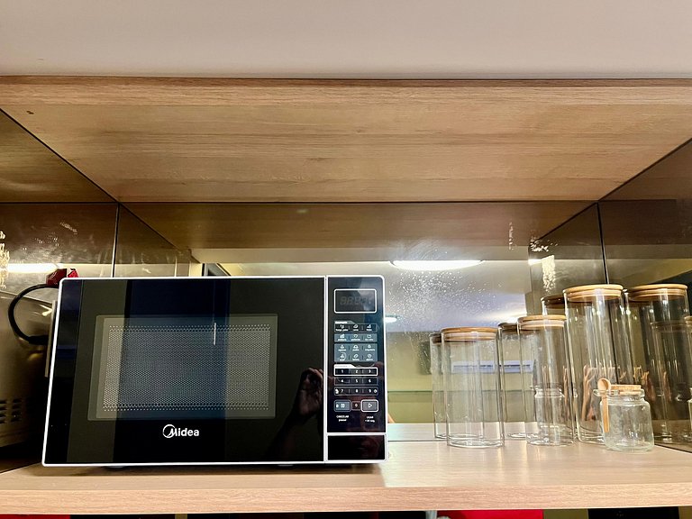 Flat com Terraço Privativo a Poucos Passos do Mar