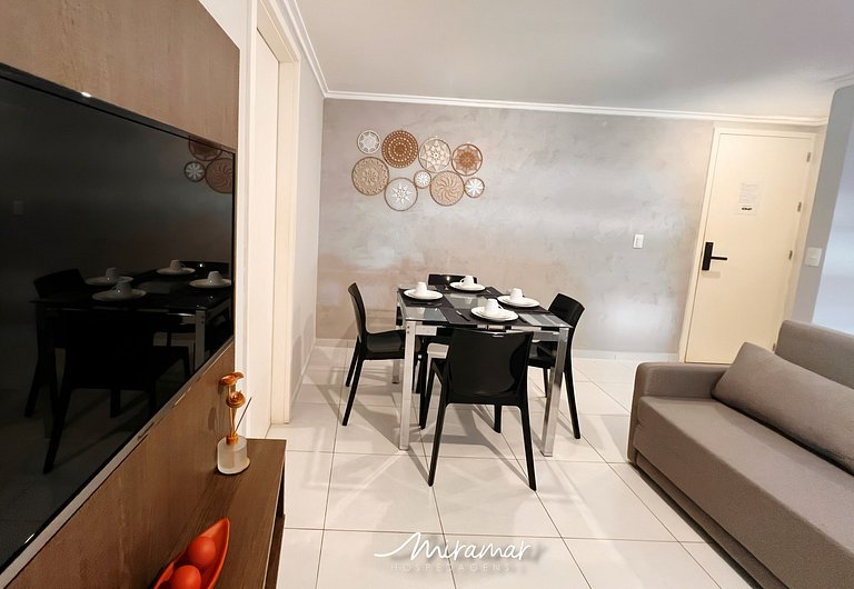 Apart. c/Varanda em Cabo Branco-Miramar