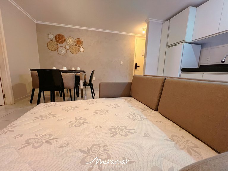 Apart. c/Varanda em Cabo Branco-Miramar