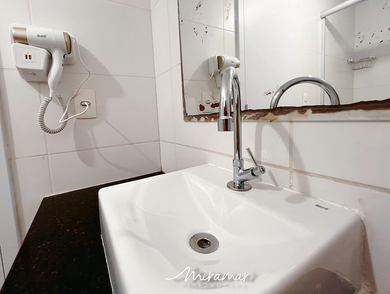 Apart. c/Varanda em Cabo Branco-Miramar