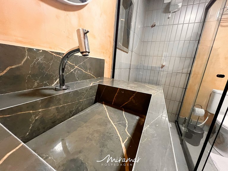 Flat p/ 4 Próximo a Praia no Ozean (MH)
