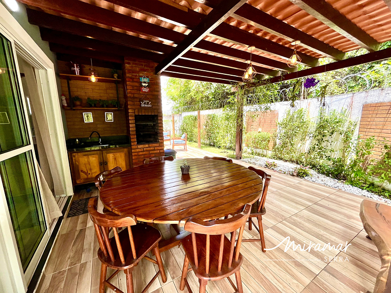 Mountain Paradise on Cherry Blossom Mountain