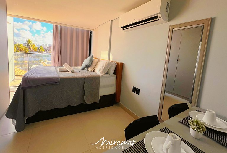 Flat c/Varanda e Vista Mar Lateral - Miramar