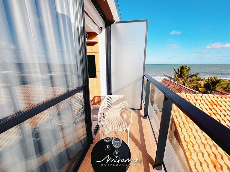 Flat c/Varanda e Vista Mar Lateral - Miramar