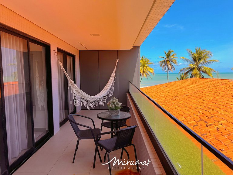 Apart. c/Varanda 2 quartos Jardim Oceania-Miramar