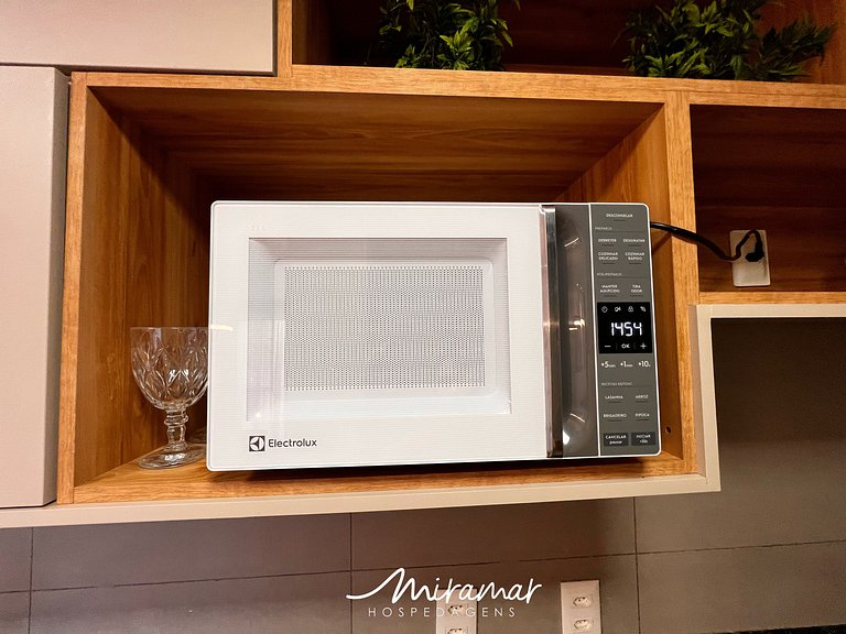 Apart. c/Varanda 2 quartos Jardim Oceania-Miramar