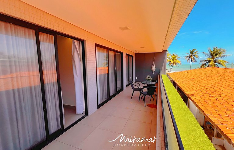 Apart. c/Varanda 2 quartos Jardim Oceania-Miramar