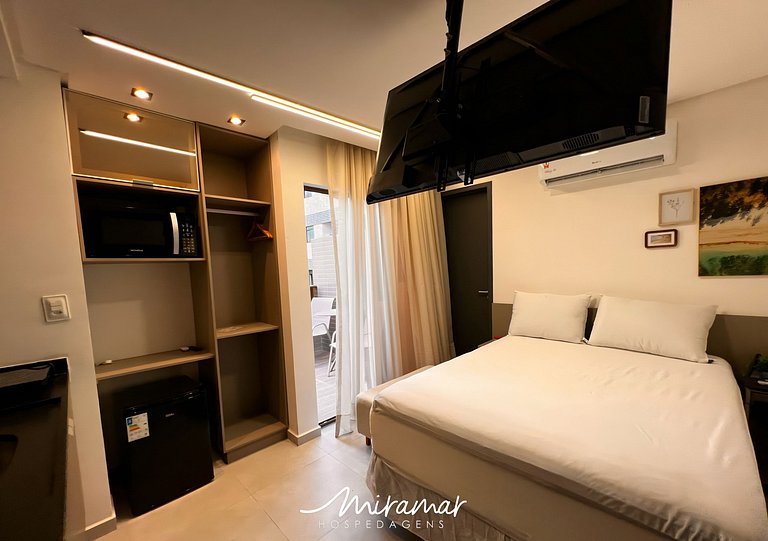 Flat com Varanda no Stay Bessa - MH
