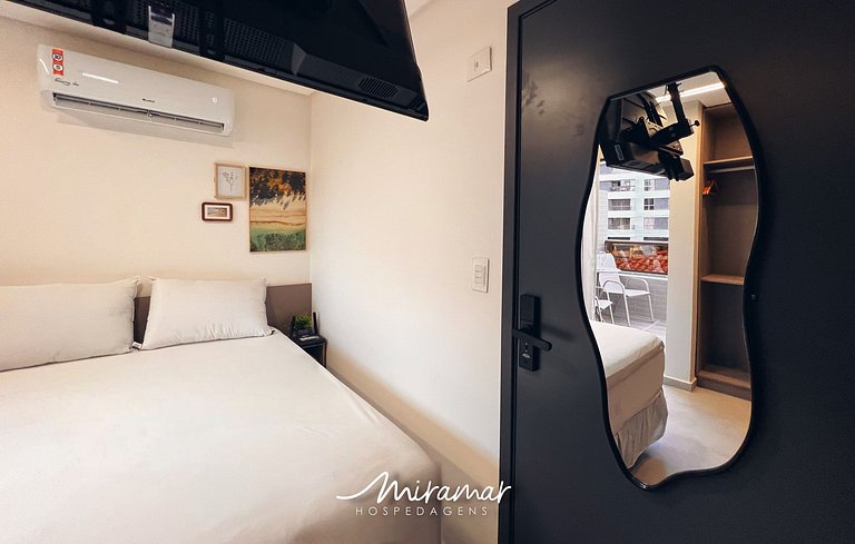 Flat com Varanda no Stay Bessa - MH
