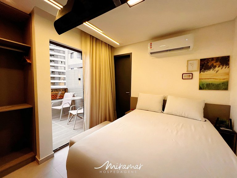 Flat com Varanda no Stay Bessa - MH