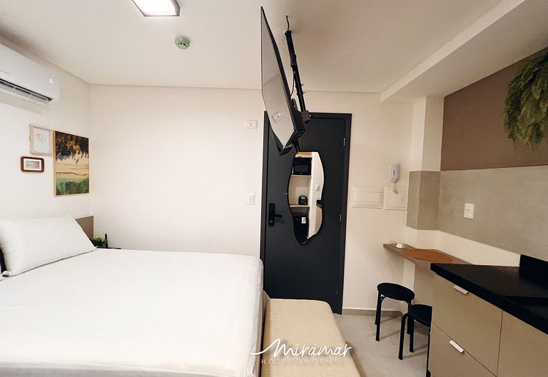Flat com Varanda no Stay Bessa - MH